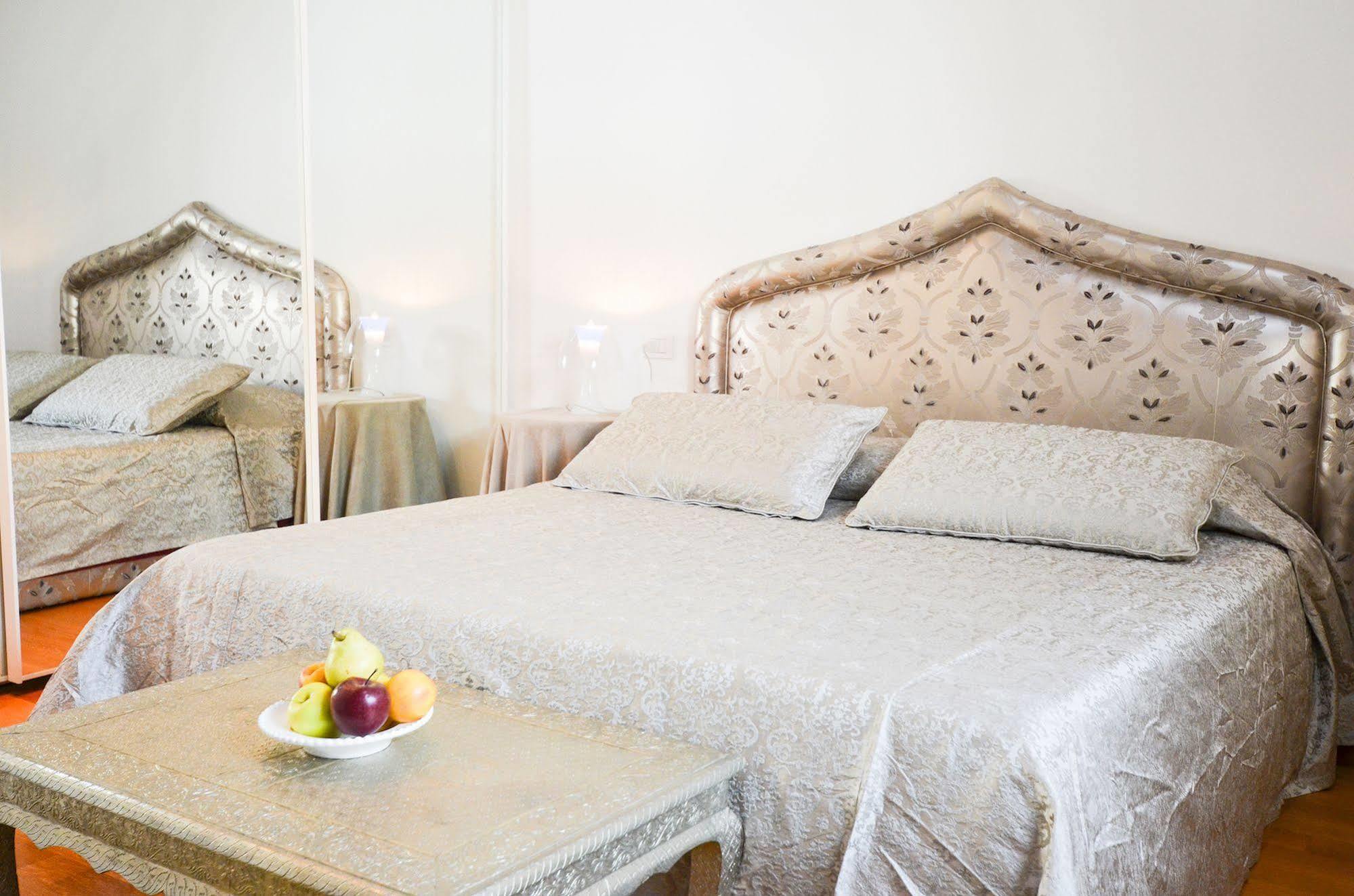 Ca Degli Archi Apartment Venice Luaran gambar