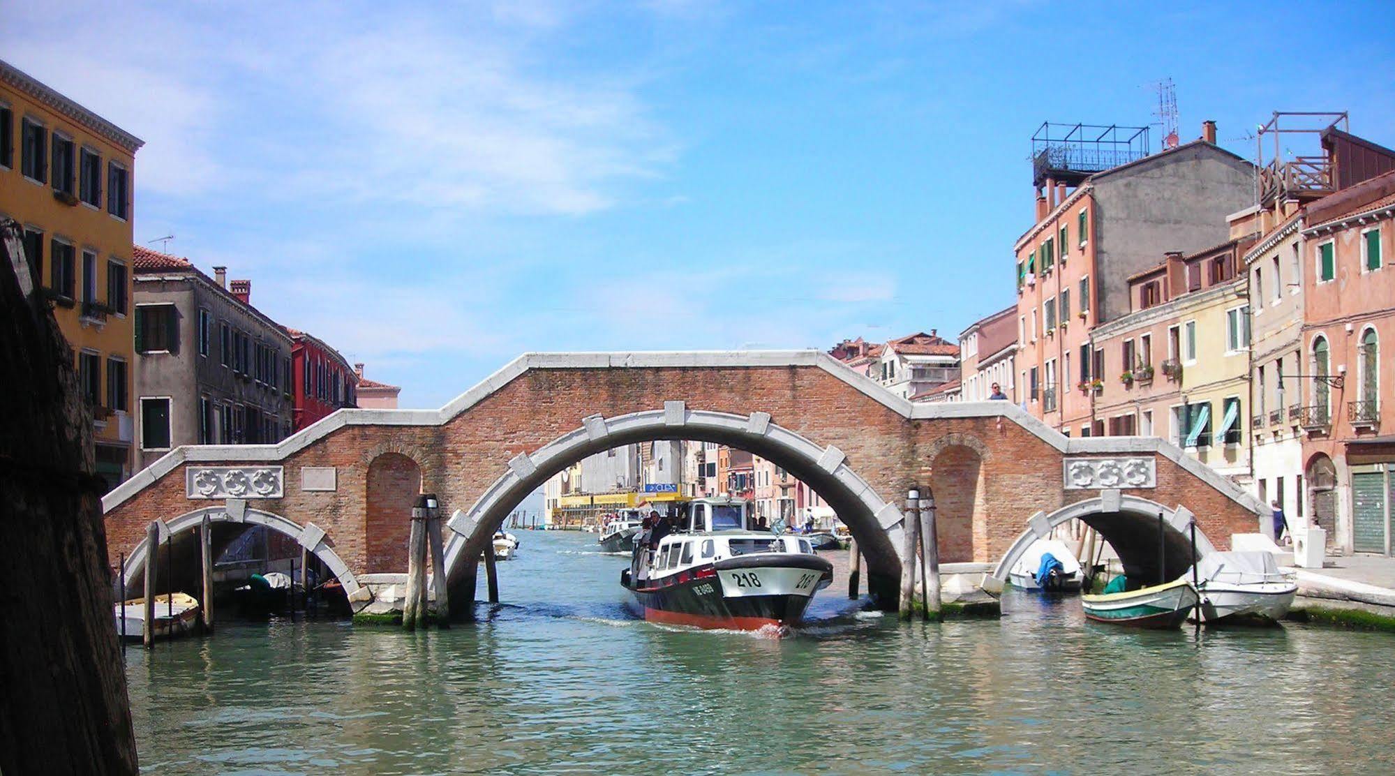 Ca Degli Archi Apartment Venice Luaran gambar